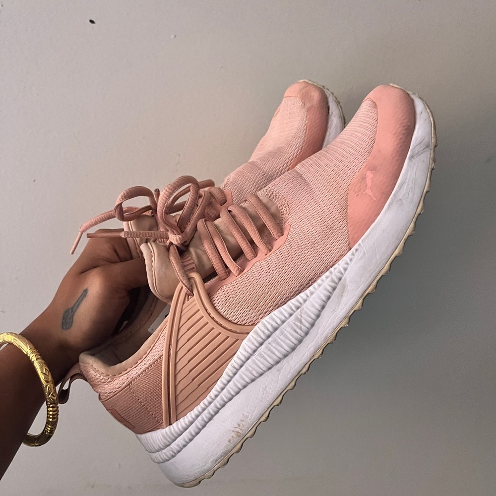 Puma Women's Pink Sneakers